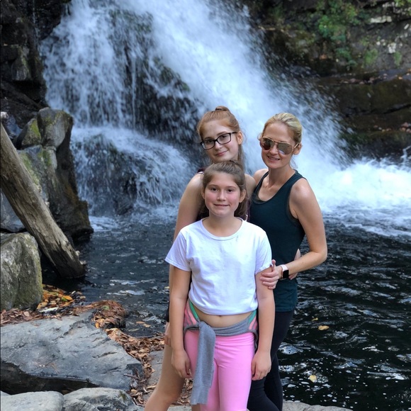 Meet your Posher, Marla - Picture 2 of 3